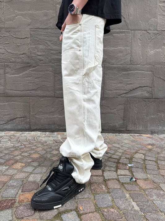 BAGGY WHITE