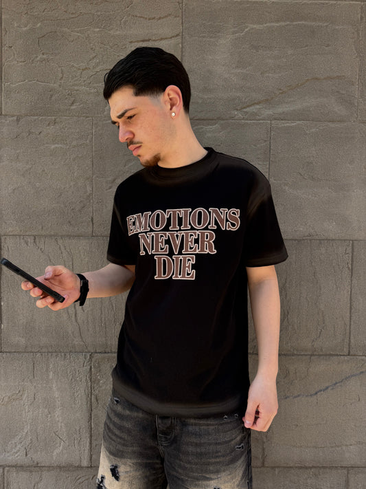 T-SHIRT EMOTIONS